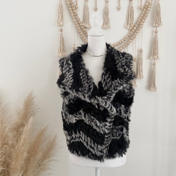 marc by marc jacobs heyworth fur vest black grey chevron pattern 100% real fur - Picture 1 of 16